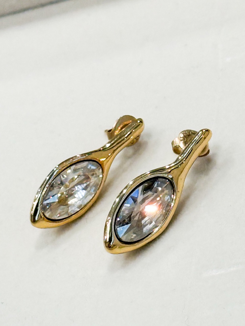UNOde50 Spring Earrings 18K Gold Plated Crystal Drop Earrings